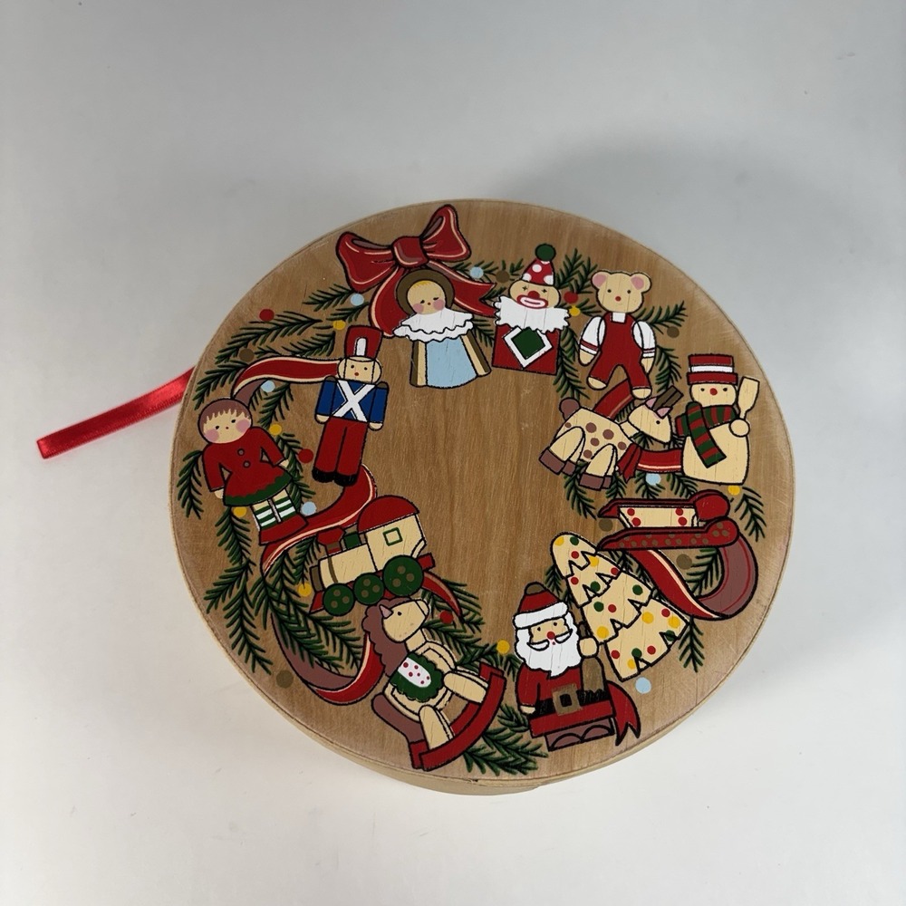 Vtg‎ hand painted wooden Box With 12 Woden christmas ornaments retro christmas